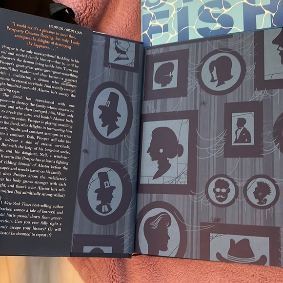 Books - Picture 2 of 7